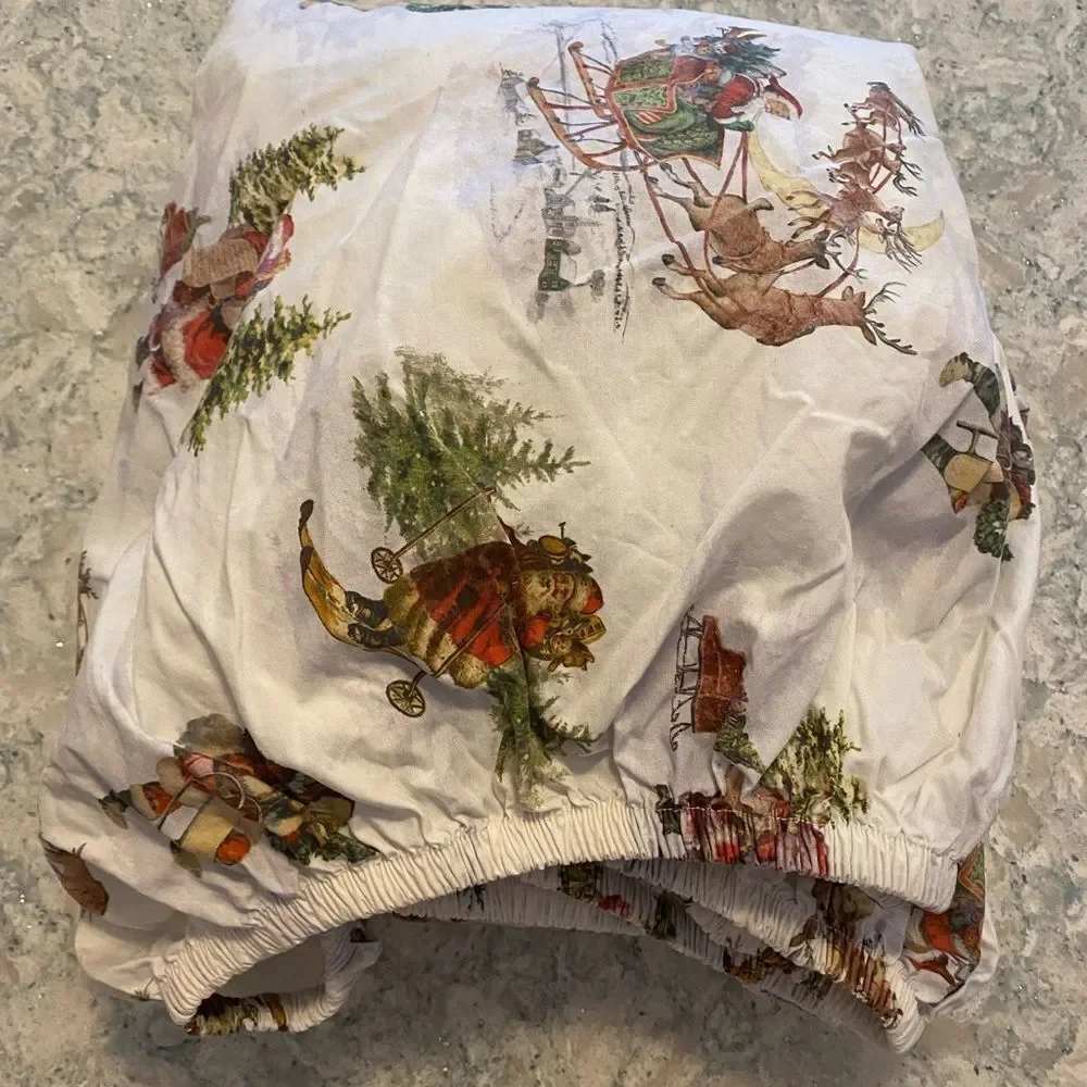Pottery Barn Full Fitted Sheet Nostalgic Santa Clause Print